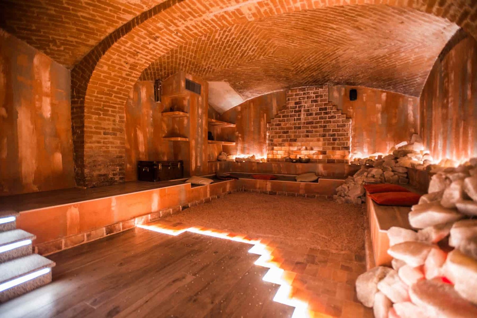grotta-del-sale-impronte di nascita-sentiero-del-sale-grotta-di-sale-min