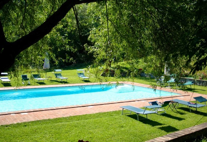 sentiero-dellessere-retreat-essere-mindful-casa-piscina